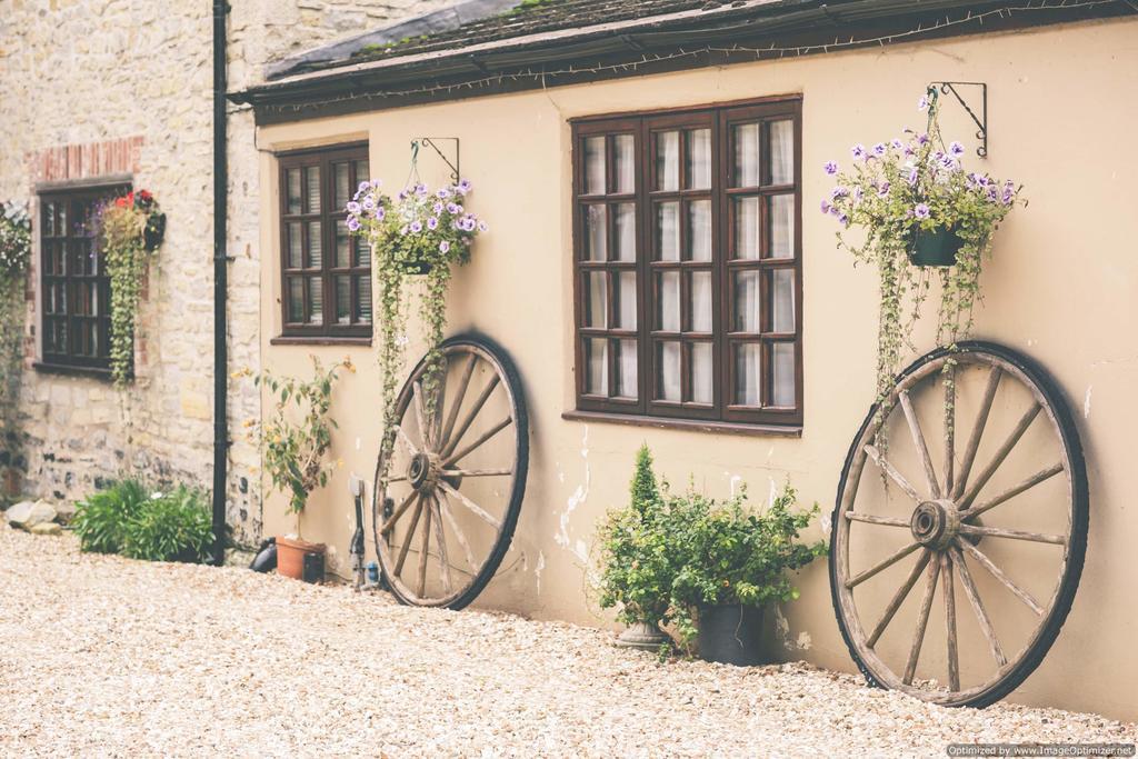 Weycroft Mill House Bed And Breakfast แอ็กซ์มินสเตอร์ ภายนอก รูปภาพ