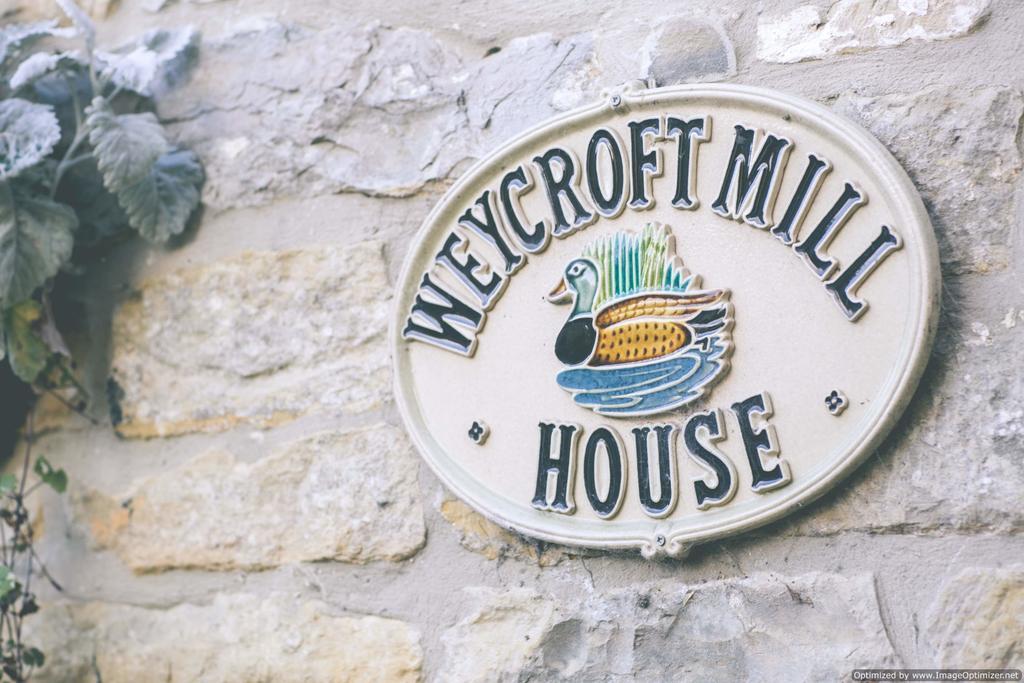 Weycroft Mill House Bed And Breakfast แอ็กซ์มินสเตอร์ ภายนอก รูปภาพ